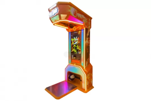 Do you like this kicking and punching machine? Come and challenge me.